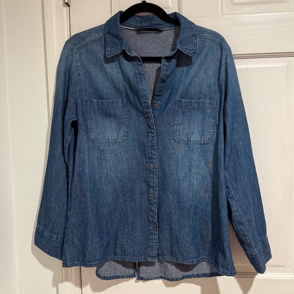 Riders by Lee Vintage Y2K Women’s Button-Down Denim Shirt